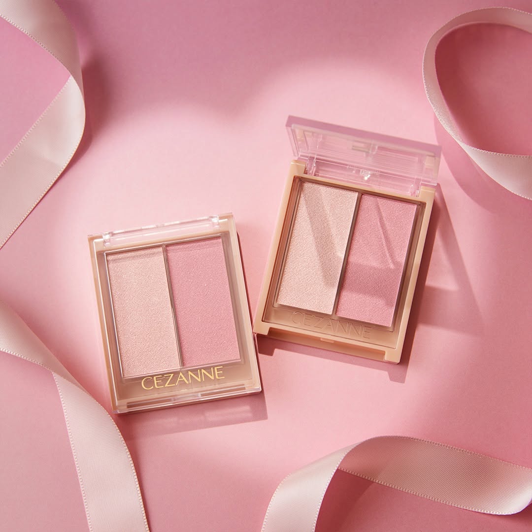 New💕 BONBORY Face Glow Color A fresh, bouncy-textured face color that adds a dewy, wet-look glow to the skin.